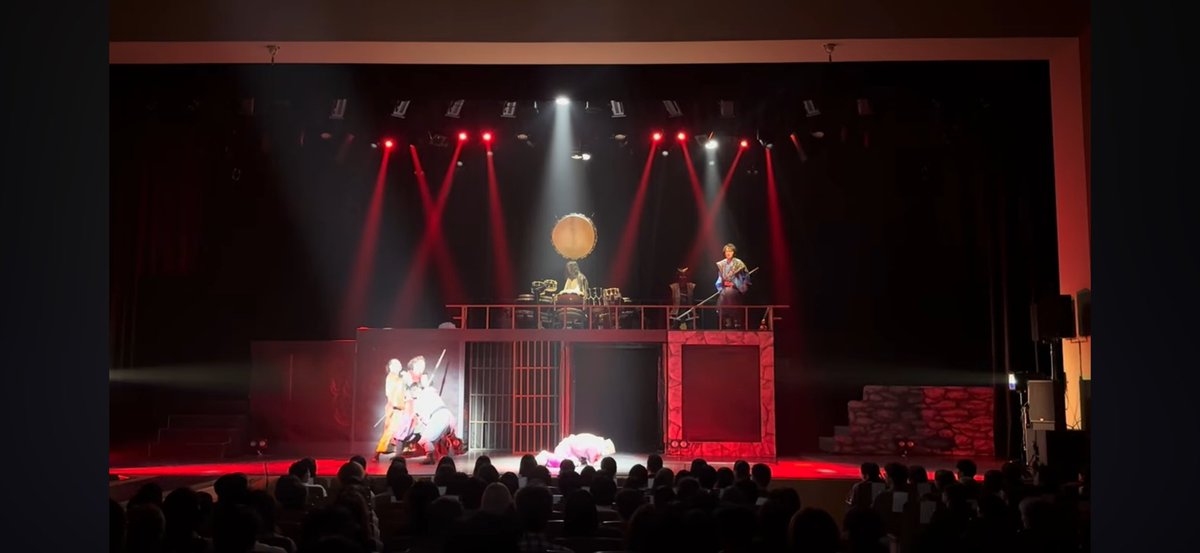 想像を絶するトラブルを必死に乗り越えるスタッフさんにクソほど感動し、終幕した瞬間に互いに握手した手の汗の量を感じると本当に必死なんだと、、、戦っているのだと実感！
そして、その空気を感じて役者も支えてる事がたまらんかったわ！！！

サイコーのワンチームや！！

#雷鼓