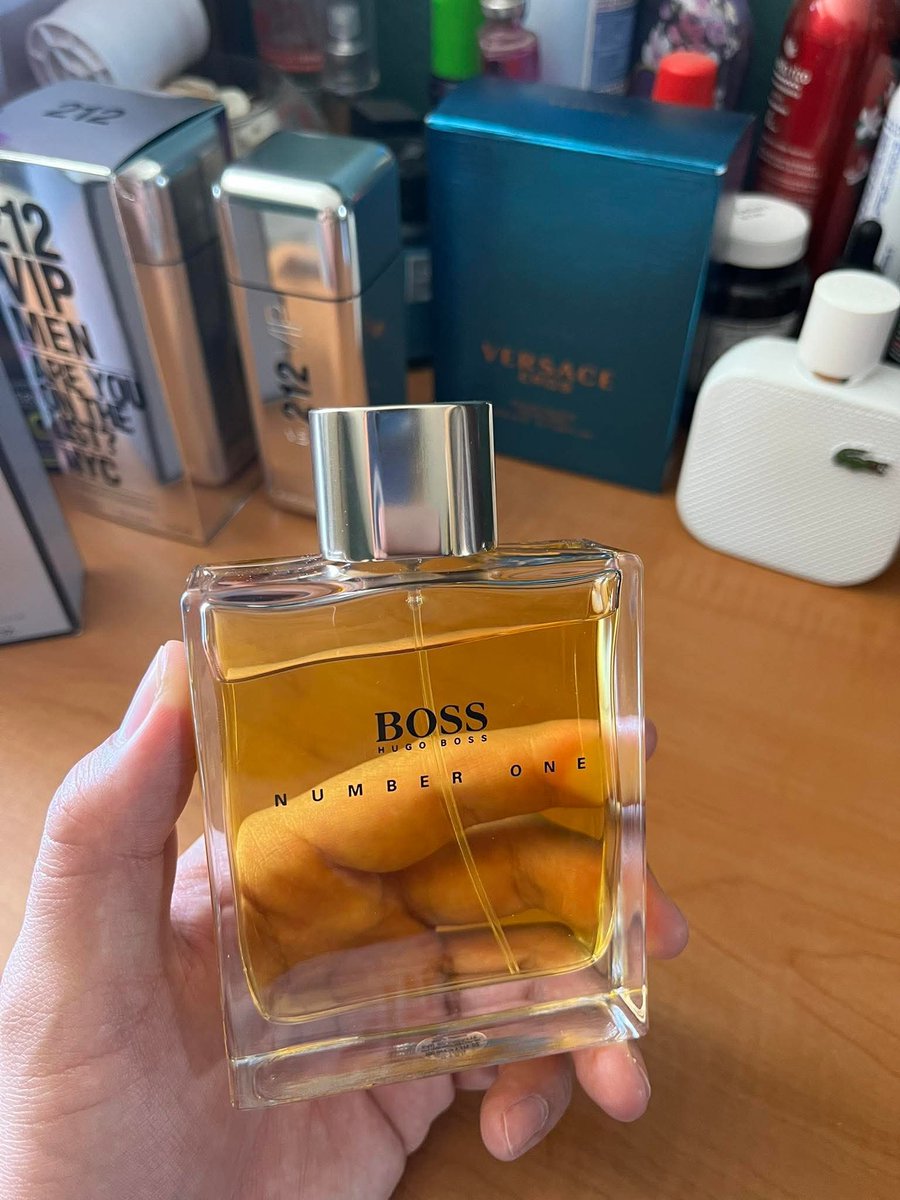 AmudhHabiby's tweet photo. One of the most masculine scents I’ve ever smelt!
Deep, rugged, sensual & refined. The Duke. The Boss.
In the 90s, #HugoBoss was Wall Street. Pure, unapologetic manhood. #Women noticed.
Now men smell like cupcakes. Wht happened to power? 😡
#SOTD: Hugo Boss Number 1
#FragTwitter https://t.co/gusQ6lmCMN