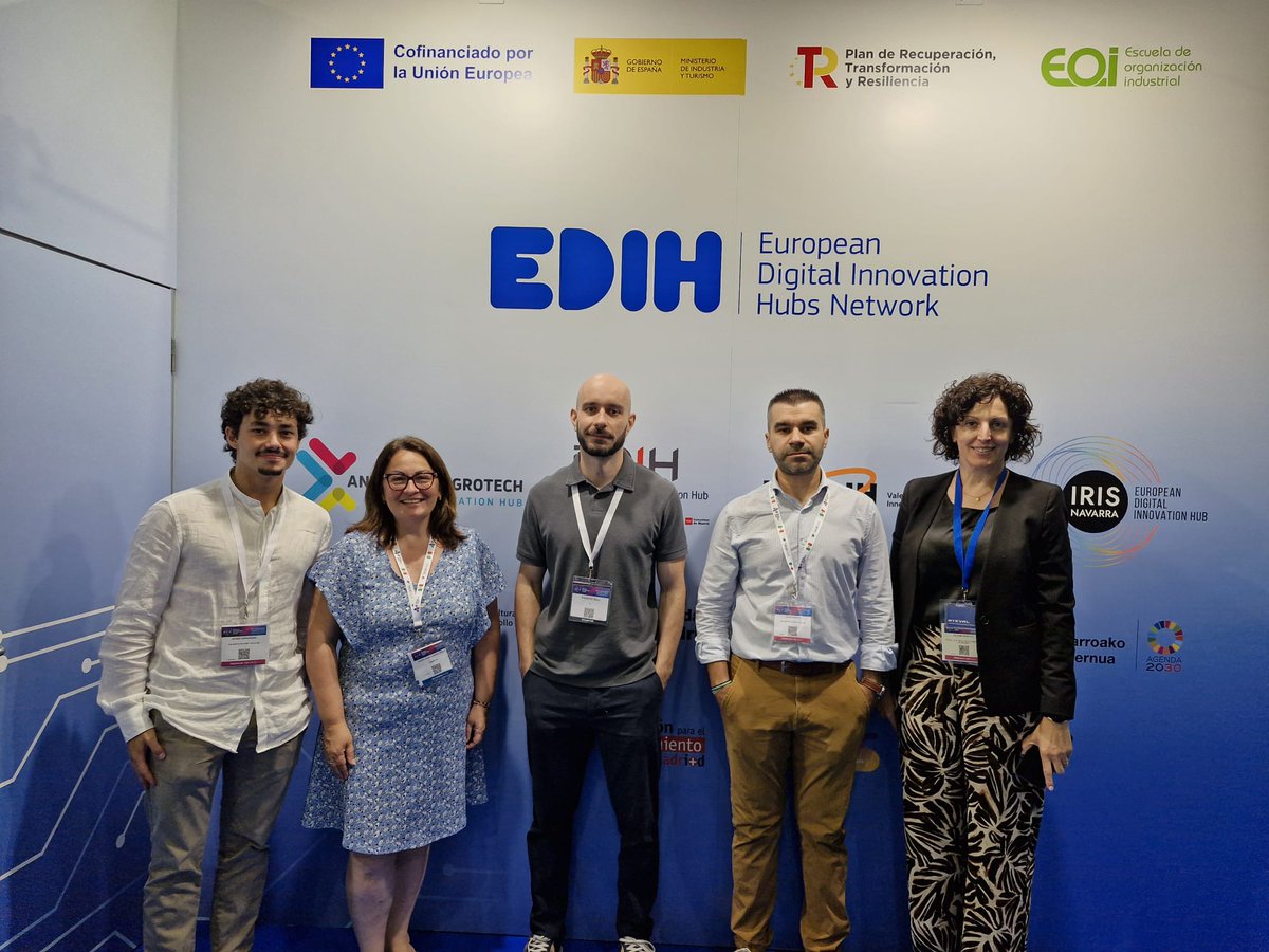 <a href="/atevaltextil/">ATEVAL</a> participa en el <a href="/DES_show/">#DES2025</a> junto a <a href="/ITI_TIC/">ITI</a> , <a href="/aitex_es/">AITEX</a>, <a href="/FEMEVALes/">FEMEVAL</a> y <a href="/ainiatecnologia/">ainia</a> presentando los servicios que desarrollamos para impulsar las tecnologías avanzadas, la digitalización y el uso de la IA en las pymes valencianas, a través de <a href="/INNDIHVlcRegion/">INNDIH</a>  .