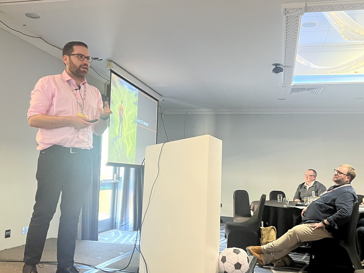 WMACCN's tweet image. Sam joined us to share his ACCP journey - describing a career pathway that doesn’t have to follow the traditional hierarchical career climb 🧗 #WMCCNConf2025 #CriticalCareCareers #ACCP