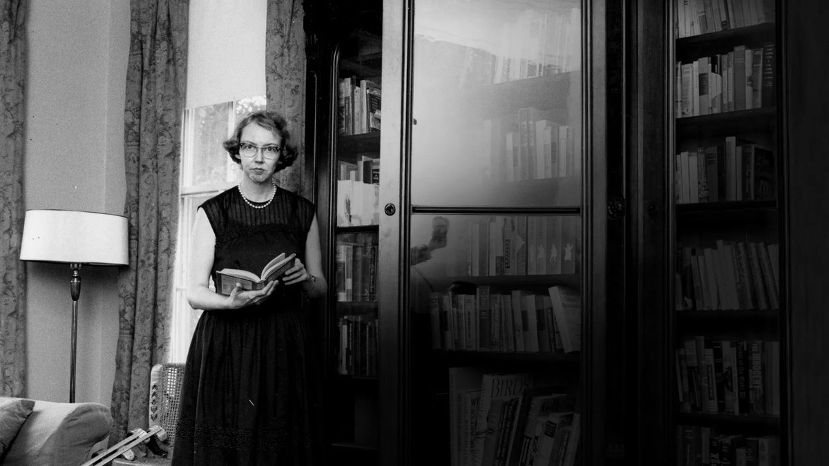 beataproduction's tweet image. “Every morning between 9 and 12 I go to my room and sit before a piece of paper. Many times, I just sit for three hours with no ideas coming to me. But I know one thing. If an idea does come between 9 and 12 I am there ready for it.” Flannery O’Connor #FlanneryOConnor