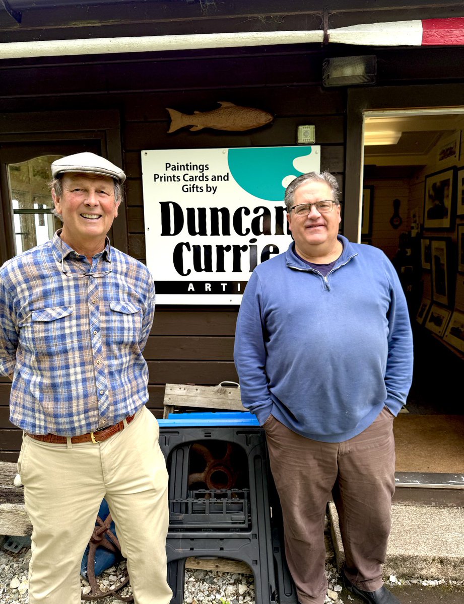 LKC board member Ned Currie (l) meets with artist Duncan Currie on the Isle of Skye. Two great men of the Kindred. #duncancurrie #duncancurrieartist #isleofskye