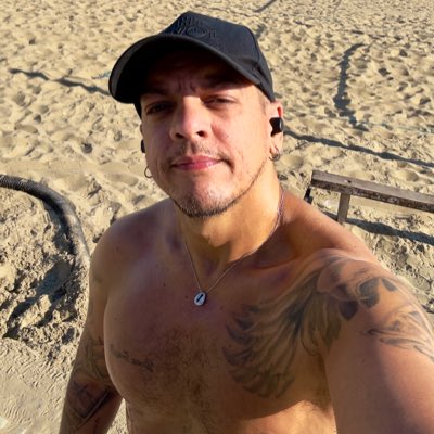 EdenSales's tweet photo. #NovaFotoDePerfil https://t.co/zxCtDkrdhB