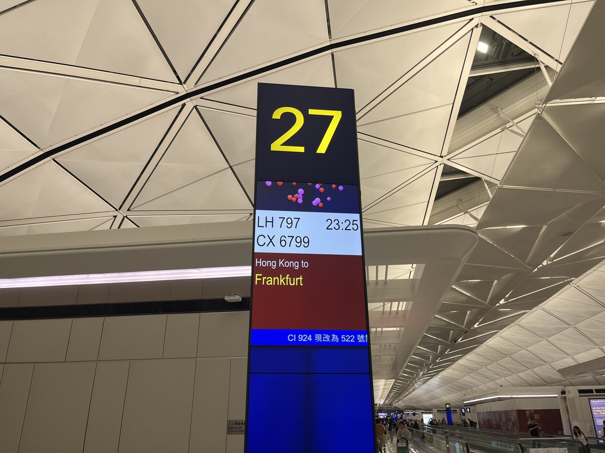 arkia_ELAL's tweet photo. Now Boarding!!!!!
LH797 HKG-FRA
A340-642 （D-AIHF）

日本人オタク御用達のフライトでフランクフルトへ。
おそらく最初で最後のa340。
しっかりとa340を目に焼き付けたいと思います。
#スタアラ世界一周 https://t.co/jCRkUhPqZe
