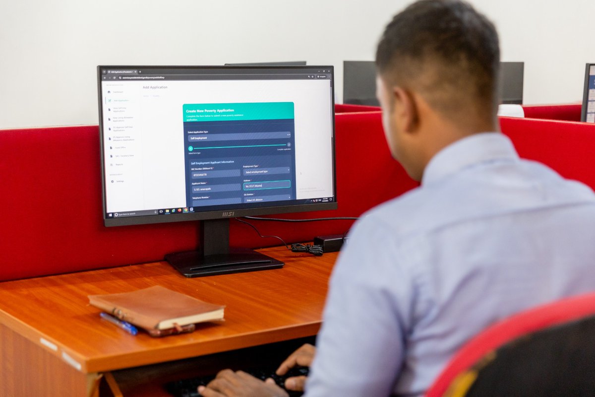 ThinakaranLK's tweet image. ஜனாதிபதி நிதிய சேவைகள் ஜூன் 21 முதல் இணைய வழியில்
- 47 வருடமாக கொழும்பிற்கு வர வேண்டியிருந்த தேவை இனி இல்லை

மேலதிக விபரம் &amp;gt;&amp;gt;&amp;gt; thinakaran.lk/?p=135195

#PresidentsFund #OnlineSystem #PMD #Emergency #DisasterRelief #Thinakaran #SriLanka #LKA #SL