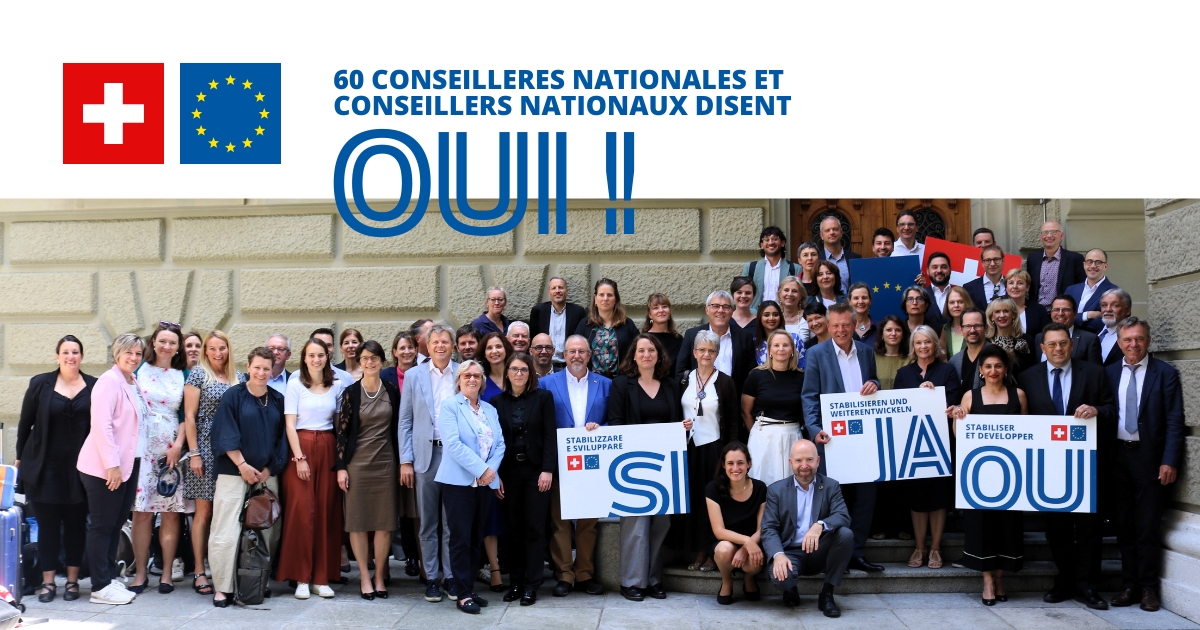 Ce midi, 60 conseillères nationales et conseillers nationaux se sont réuni·es pour afficher leur soutien à la stabilisisation et au développement des relations 🇨🇭-🇪🇺. 

#SwissEUrelations #NousDisonsOui #JeDisOui #AccordsCHUE #Bilaterales #Bilaterales3 #BilateralesIII