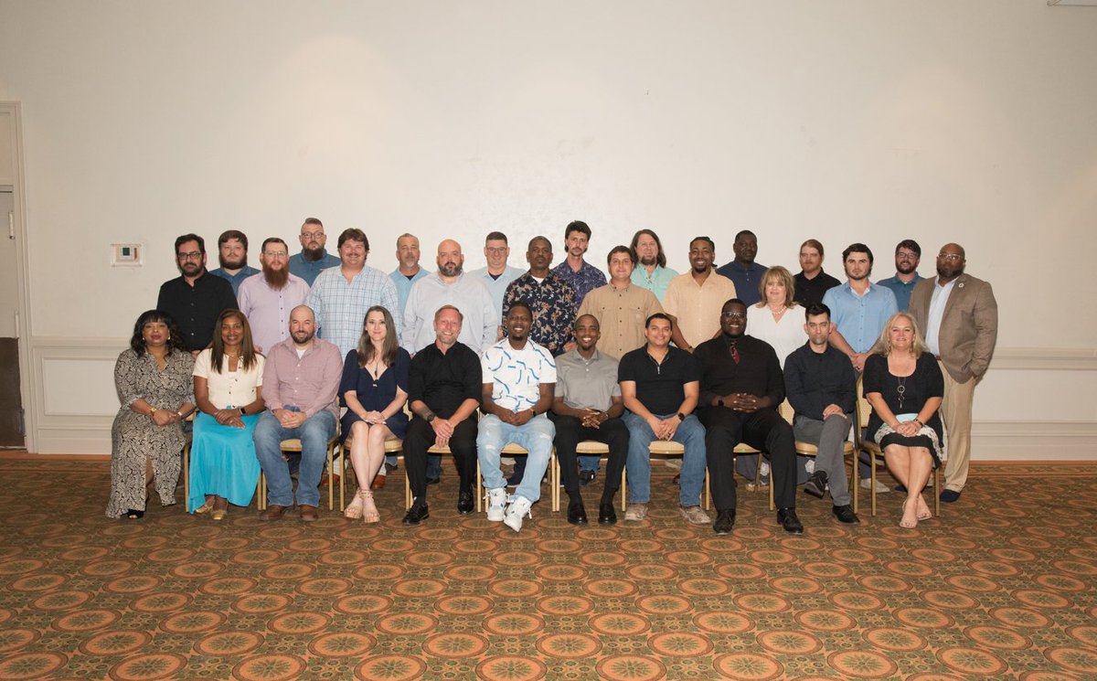 Jobs4_TN's tweet image. Big congratulations to the Memphis Electrical JATC for graduating 26 new electricians through their Registered Apprenticeship Program! 🔧⚡ 
• 24 Electrical Apprentices 
• 2 Construction Electricians

#ApprenticeshipTN #SkilledTrades #EarnWhileYouLearn