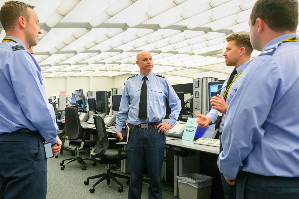 This week Air Marshal Paul Lloyd, Deputy Chief of the Air Staff, visited 78 Sqn, witnessing firsthand how we support domestic and global air operations.✈️🌍
The visit culminated in an honours and awards ceremony, recognising the excellent achievements of our personnel. #WeEnable