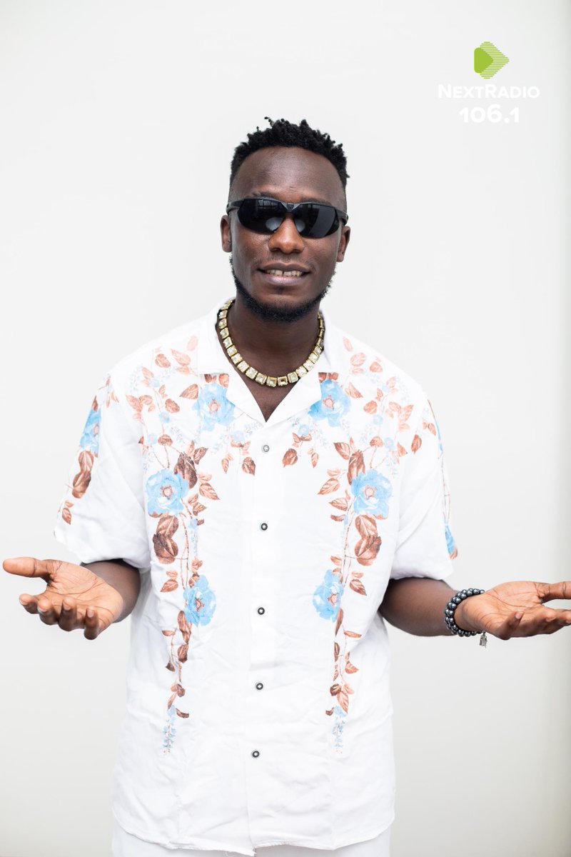 nextradio_ug's tweet photo. The #MixAt6 is on, and @raredextaug1 has been dropping all the requests you have been sending us through 0707 106 106.
And not is it your turn ( you, reading this post). What would you like us to play for to kickstart your weekend?
#NextTranzit | #NextRadioUG https://t.co/LhKP5miZw4