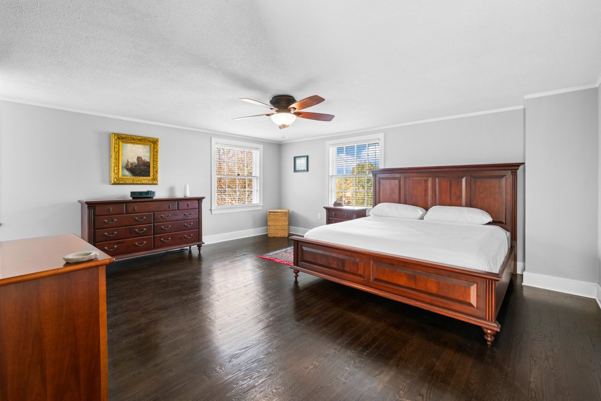 RyanColemanCEO's tweet image. 🏡 𝐍𝐞𝐰 𝐋𝐢𝐬𝐭𝐢𝐧𝐠!
📍 𝟏𝟎𝟖 𝐍𝐚𝐮𝐞𝐝𝐚 𝐃𝐫, 𝐊𝐧𝐨𝐱𝐯𝐢𝐥𝐥𝐞, 𝐓𝐍 𝟑𝟕𝟗𝟐𝟎
💰 $𝟑𝟕𝟗,𝟗𝟓𝟎
🛏️ 𝟑 𝐁𝐞𝐝 | 🛁 𝟏.𝟓 𝐁𝐚𝐭𝐡

📸 ryancoleman.org/108-naueda-dr/
📲 Call 865-693-SOLD

#NewListing #KnoxvilleTN #CharmingHome #EastTNHomes #HometownRealty #MoveInReady