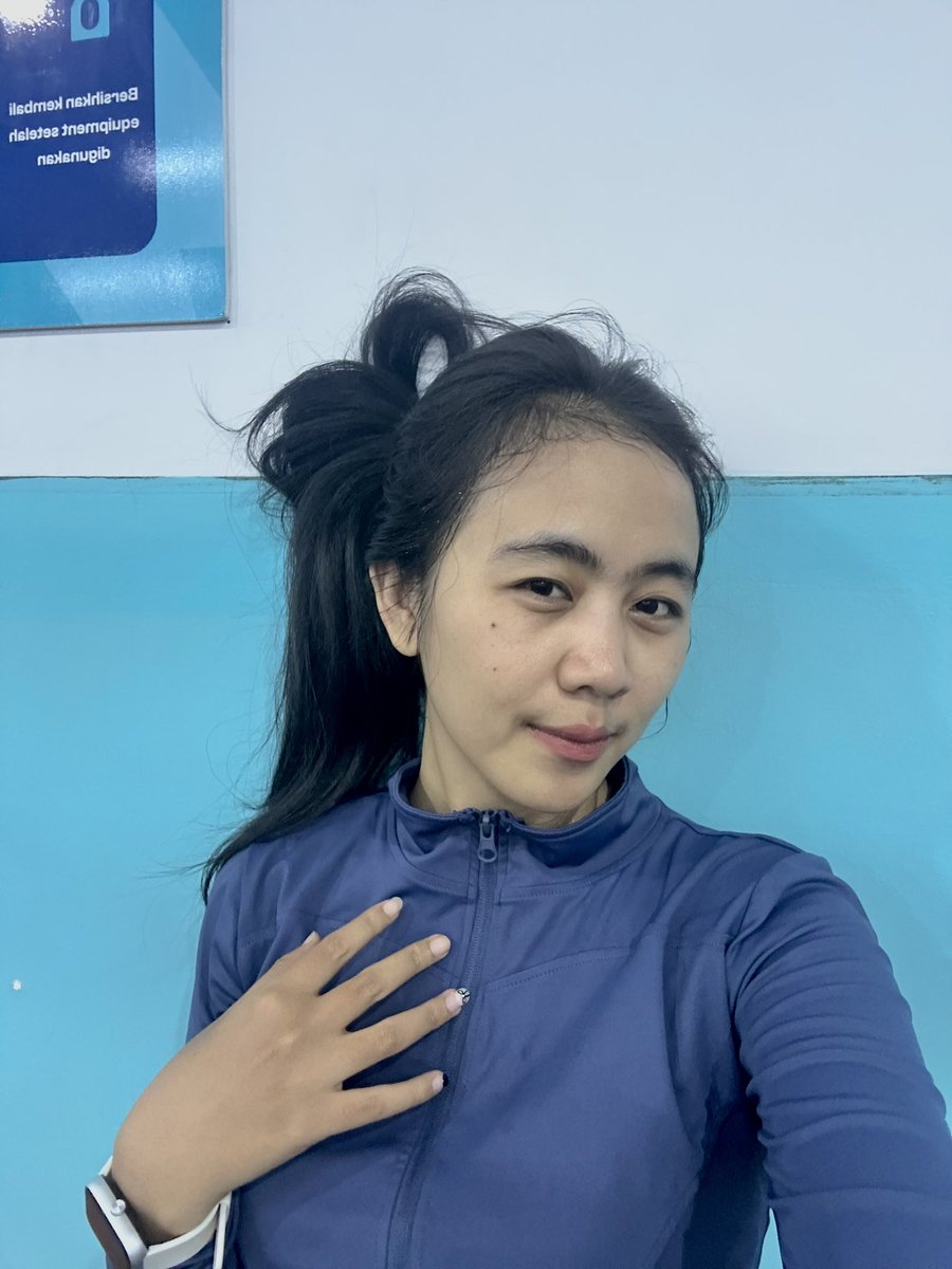 dwsptqum's tweet photo. Friyay 💫 https://t.co/DyKFxG8eRv