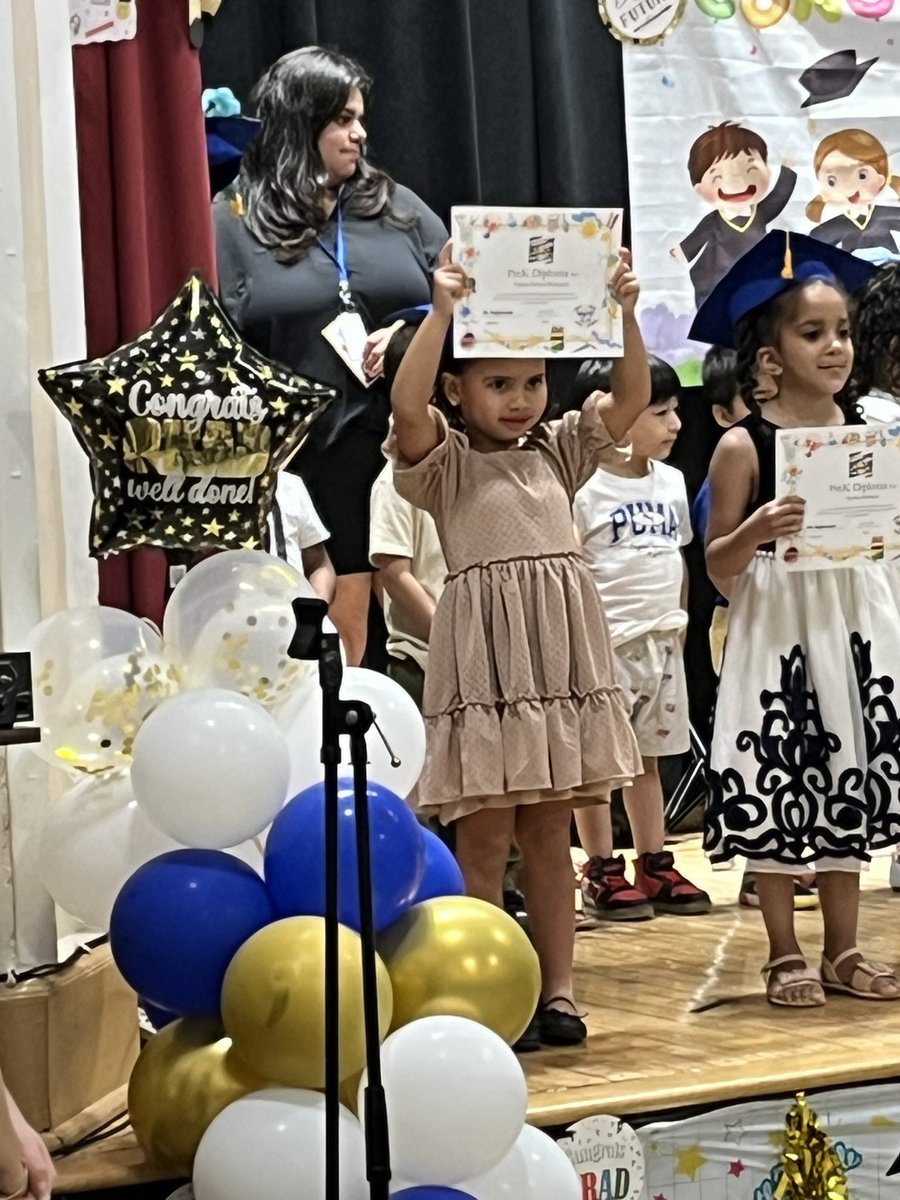 That “moving up to Kindergarten” feeling 🎓👩🏽‍🎓🎓 #bellevillebeginners