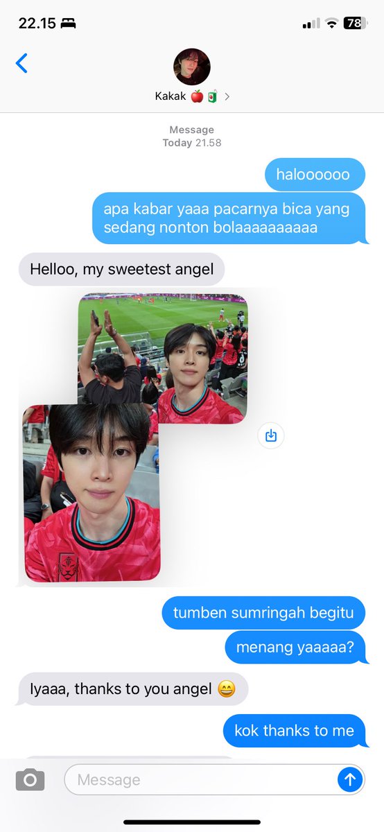 pocketzip's tweet image. syongton two tweets au: bica dan kakak.

ps. spesial aku upload karena ada yang mesra di konser (cie)