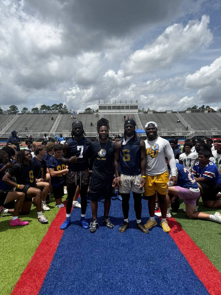 Reinhardt Football tweet media