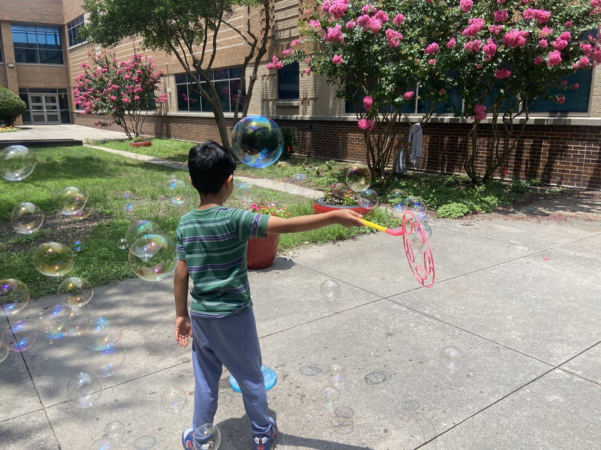 Nothing is more magical than bubbles on a Friday ✨🫧Celebrating another phenomenal week at Ignite! #ACEIgnite2025 #risdbetheone <a href="/SaDye21/">Sarah Dye</a> @DesireeMay_9