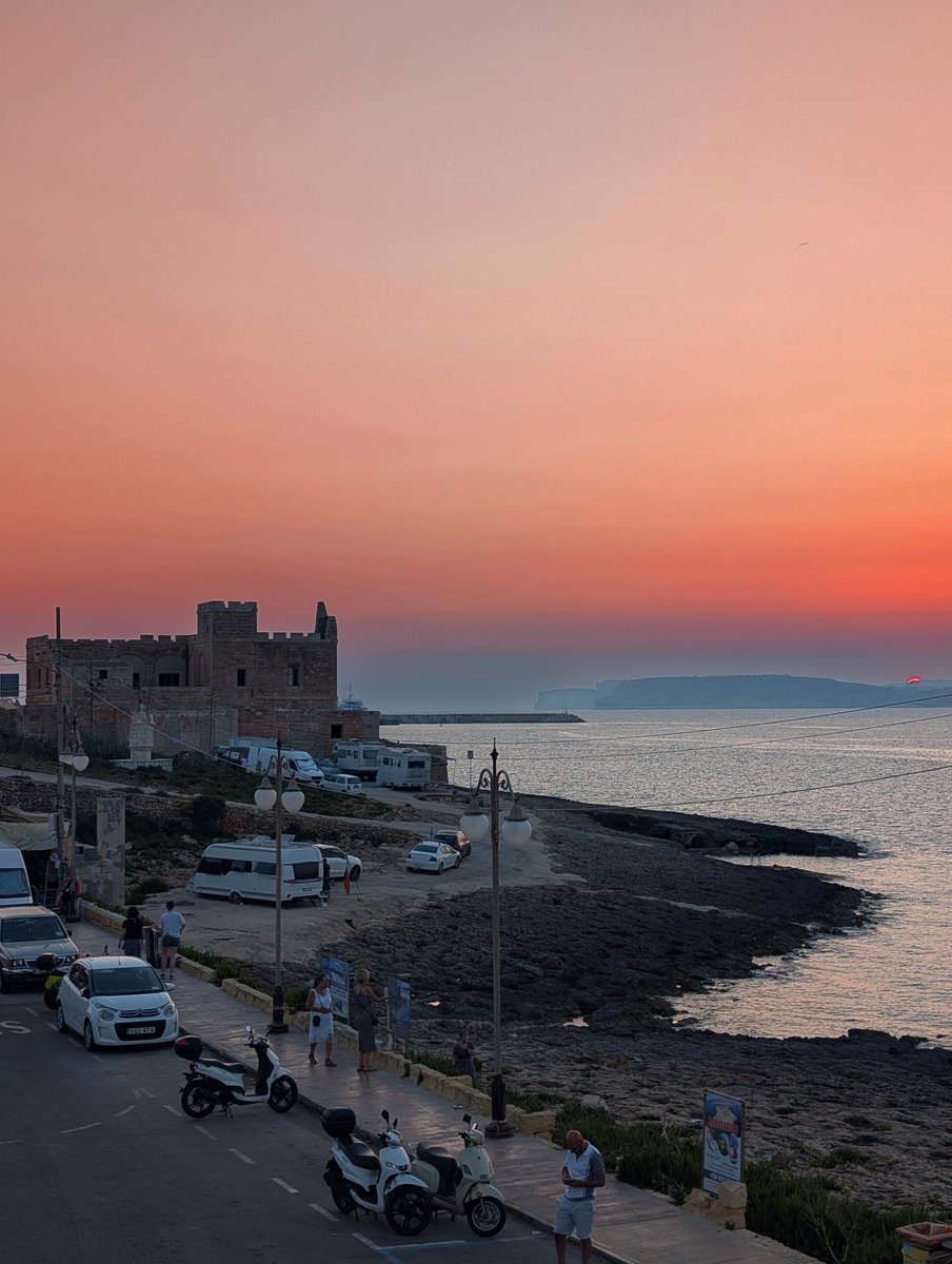 Cocktails ✅
Sunburn ✅
Maltese Sunsets ✅👌🇲🇹