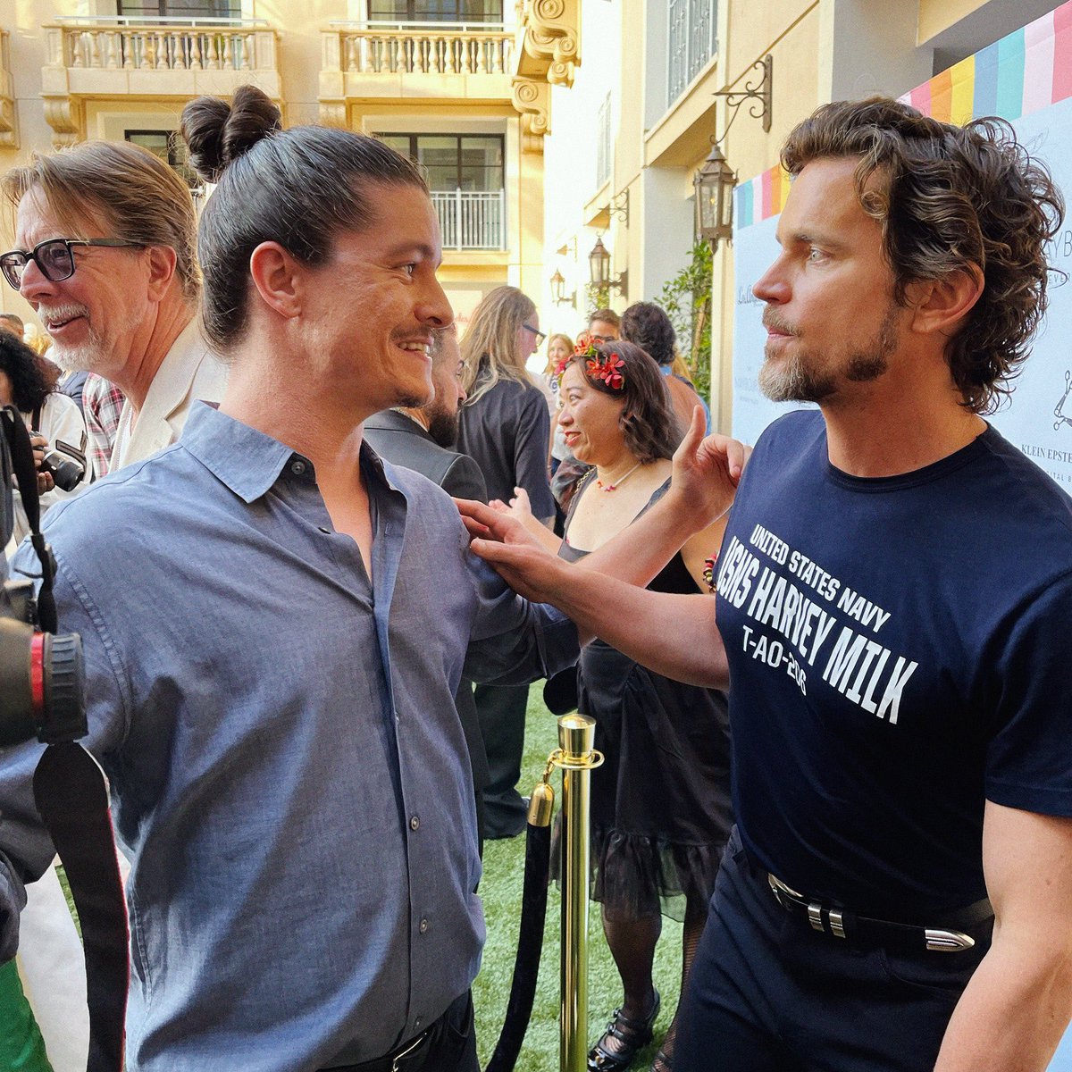 Nicolas Wendl (@nicolaswendl) on Twitter photo Crossed paths with the one and only <a href="/MattBomer/">Matt Bomer</a> again at last night’s <a href="/LAmag/">Los Angeles Magazine</a> pride event celebrating pride and the <a href="/hulu/">Hulu</a> show #MidCenturyModern! Good vibes and fun people all around! 🏳️🌈 Crossed paths with the one and only <a href="/MattBomer/">Matt Bomer</a> again at last night’s <a href="/LAmag/">Los Angeles Magazine</a> pride event celebrating pride and the <a href="/hulu/">Hulu</a> show #MidCenturyModern! Good vibes and fun people all around! 🏳️🌈