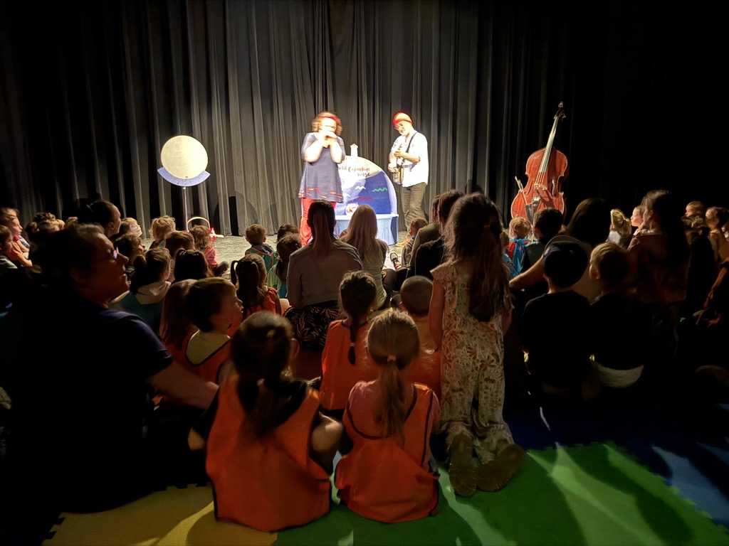 Cette semaine, des tout-petits ont vécu leur première sortie culturelle grâce à Azimut diffusion. Fier d’avoir appuyé l’initiative pour offrir le transport. Bravo à l’équipe pour son engagement envers l’éveil culturel dès la petite enfance!