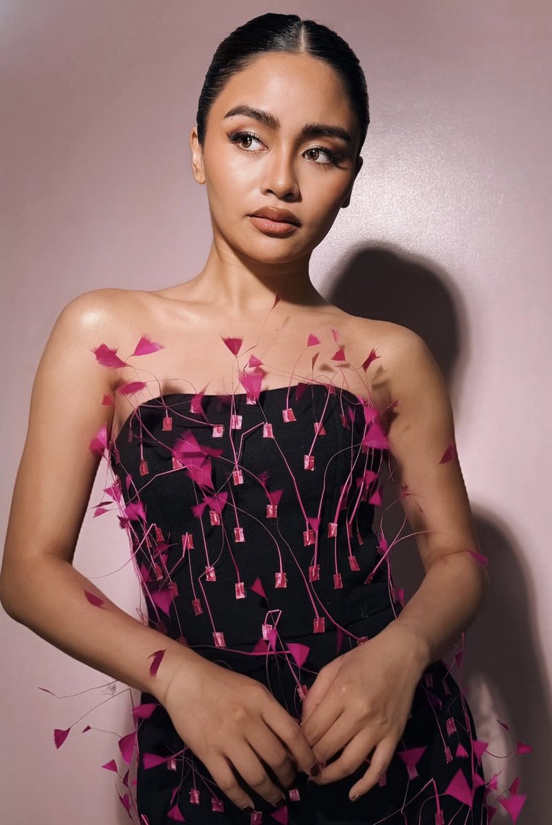 ofcsurvivoree's tweet photo. Vivoree's look for #MEGABall2025🩷

#Vivoree | @vivoree https://t.co/Ri9H2xiLLU