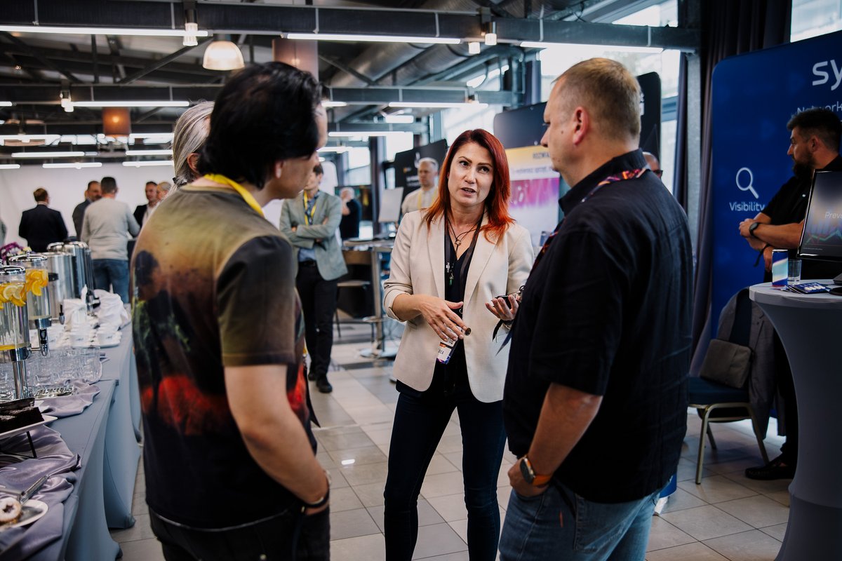 Mamy dla was kolejną porcję zdjęć z ostatniego #PLNOG2025! Z kim się widzimy za rok? #ICT #ITEvent #ITConference #Networking
