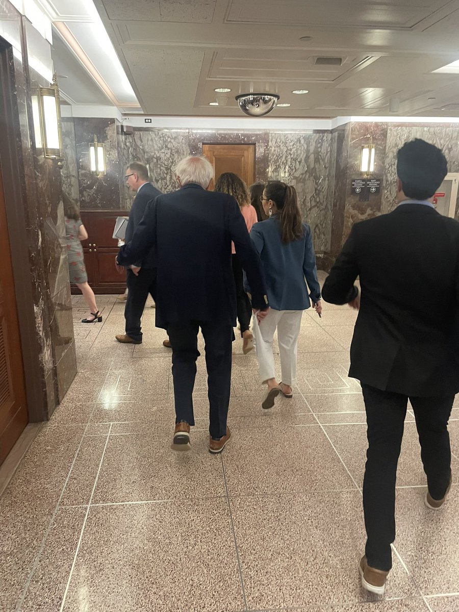 Daisy Carrera tweet media