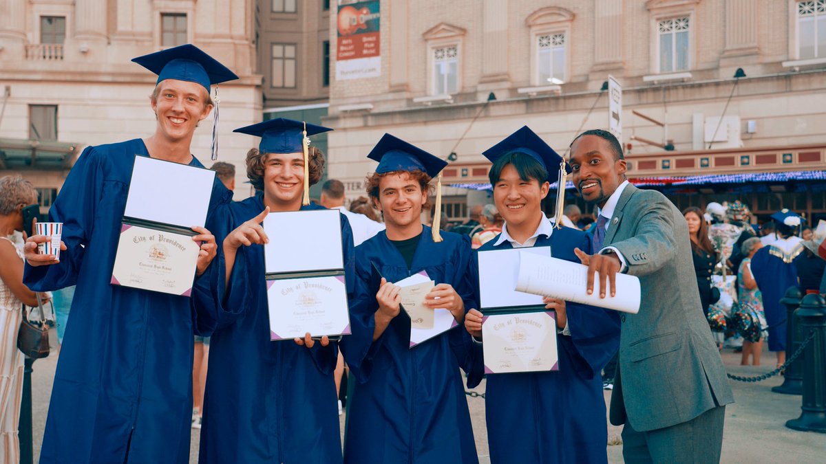 JohnGPVD's tweet photo. Sending a huge congratulations to the @ClassicalHSPVD Class of 2025! You’ve shown what hard work and intellect can do. Your city celebrates you and believes in all you’re becoming.
#ClassicalPVD #PVDStrong #classicalhighschool #providence https://t.co/hnyMdegOvx