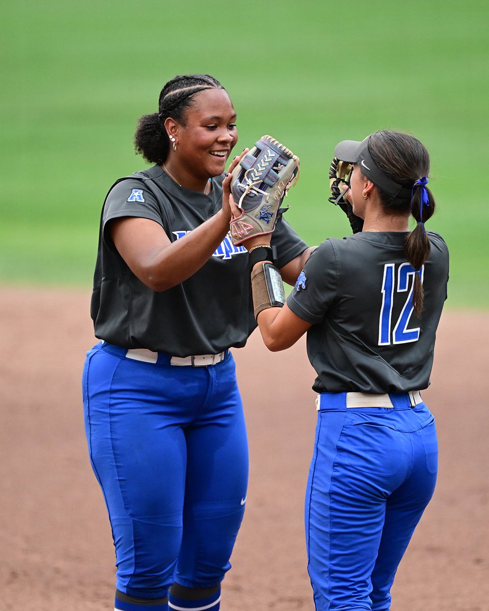 Memphis Softball (@memphissoftball) on Twitter photo Happy World Softball Day from the 901! ๐ฅ
#GoTigersGo Happy World Softball Day from the 901! ๐ฅ
#GoTigersGo
