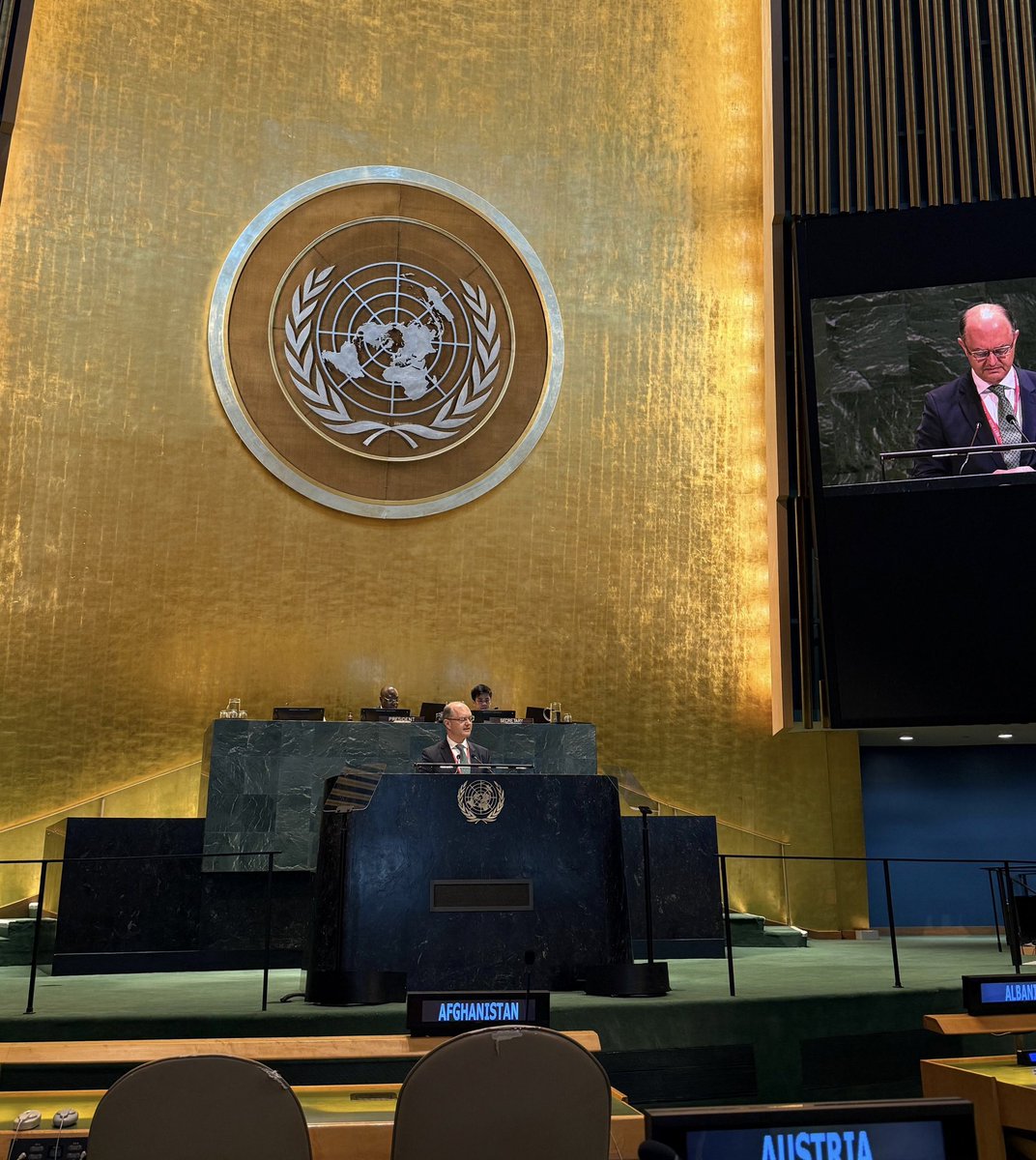 HL debate on the #NelsonMandelaRules: 🇦🇹 supports the call for continued action to address the global prison challenge, esp to protect, implement and strengthen intl legal frameworks for the humane and respectful treatment of prisoners. #UNODC