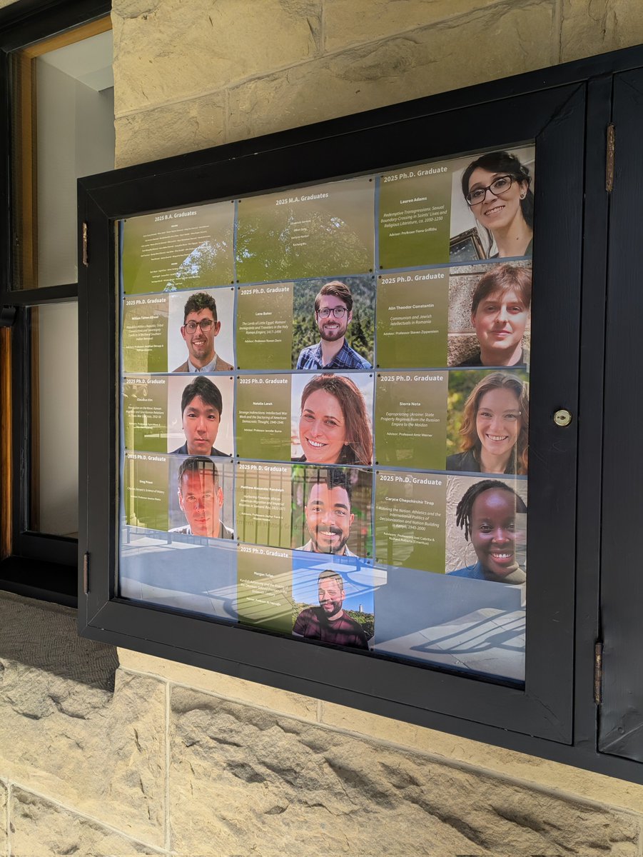 StanfordHistory's tweet image. 🎉 Congratulations @Stanford
Class of 2025! We look forward to celebrate you on Sunday. 
history.stanford.edu/academics/cong…