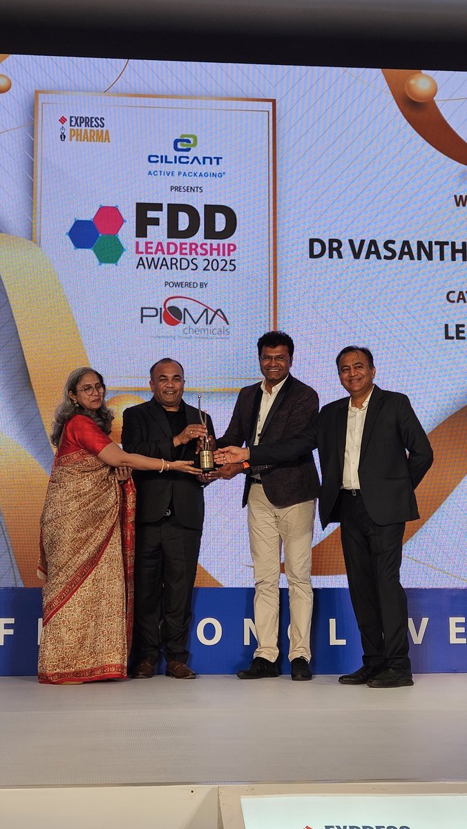ExpPharma's tweet image. #FDDConclave | Heartiest Congratulations to Dr Vasanthakumar Ramu for winning in the 'LEADERS' category at the #FDD Leadership Awards 2025 Ceremony | 13th &amp;amp; 14th June 2025 | Hyderabad 

@cilicant_india @PiomaChemicals @Viveka_Roy @LNair23