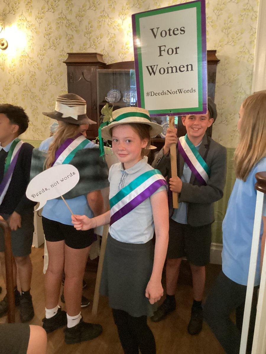 Dane Bank Primary School tweet media