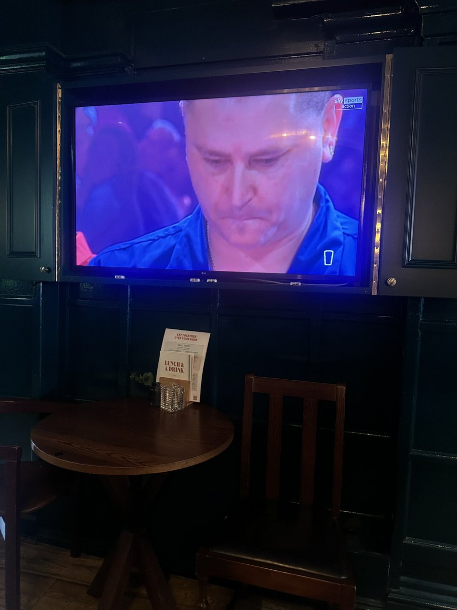 The Dazzla (@darrenwilkinso9) on Twitter photo Sat in a pub in Brentwood on the way to a darts exhibition watching <a href="/OfficialKP180/">Kevin Painter</a> on the tele Sat in a pub in Brentwood on the way to a darts exhibition watching <a href="/OfficialKP180/">Kevin Painter</a> on the tele