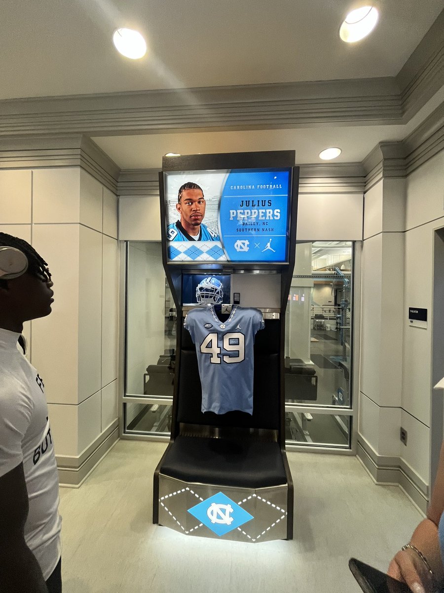 JHebel88's tweet image. Thank you @Belichick_B and @UNCFootball staff for having us up for 7 on 7! I had an amazing time and grateful to be the King of The Hill! 💙🤍@coachhenn12 @damheswift_3 @JakeCha75280315 @LHSNaughts @CountyPolk @tampafootballFL @RealNews102 @PrepRedzoneFL @sixstarfootball…