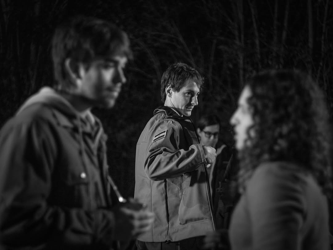 MuchasVecesCrew's tweet photo. Fotos de Kuku y Vantino en el rodaje de "Los pájaros cantan de noche" 

Fotos de @/dolo.rempel

#lsdlncast #lsdln #mvc #muchasvecescrew https://t.co/gz3xKJ5np3