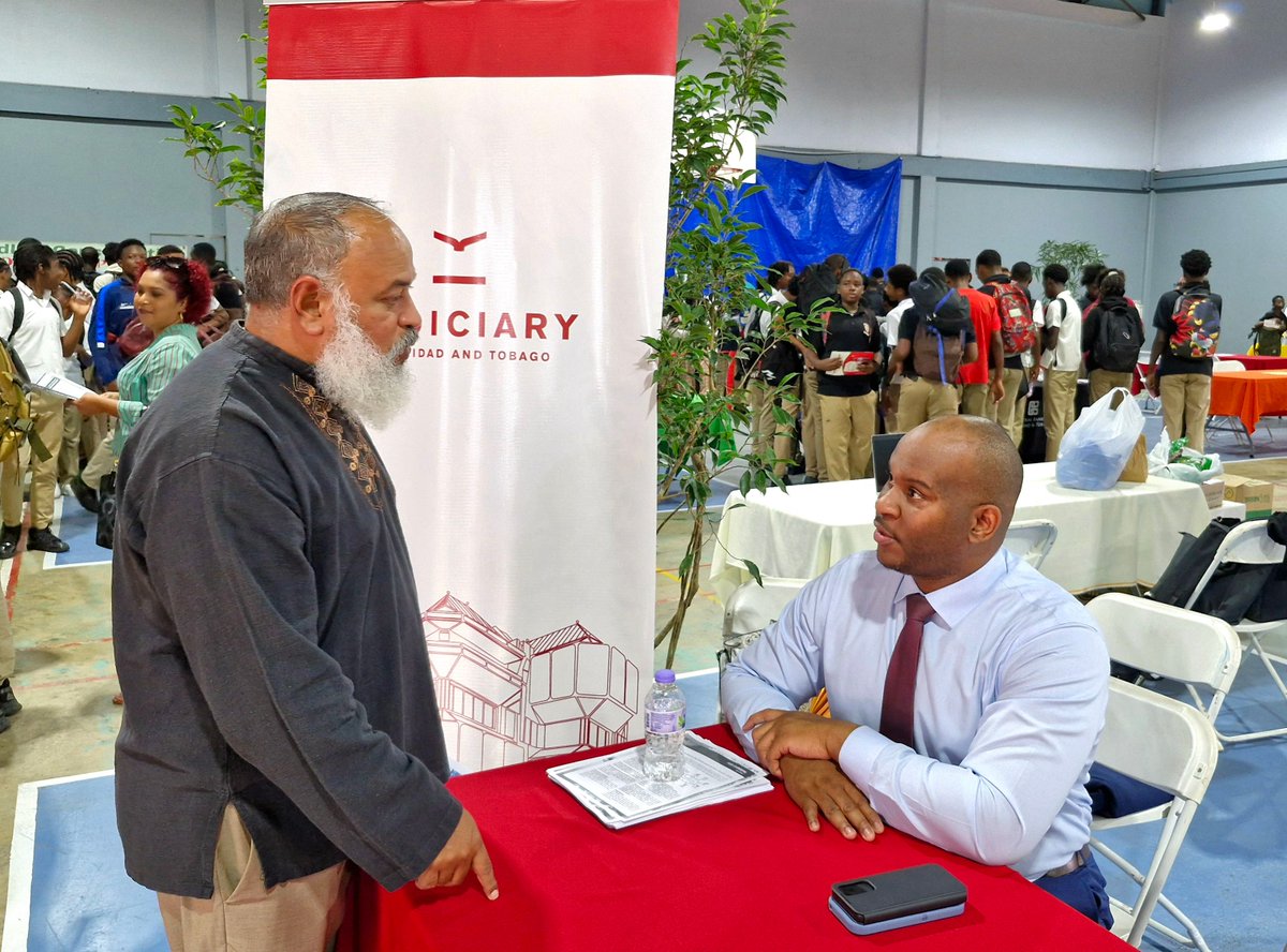 TTJudiciary's tweet image. 📣 Happening Now!
The Judiciary of Trinidad & Tobago 🇹🇹 is at St Anthony's College Career Day! Empowering students (Forms 1–5) & parents with a glimpse into exciting careers at the Judiciary. ⚖️
#TTJudiciary #FutureLeaders #CareerDay