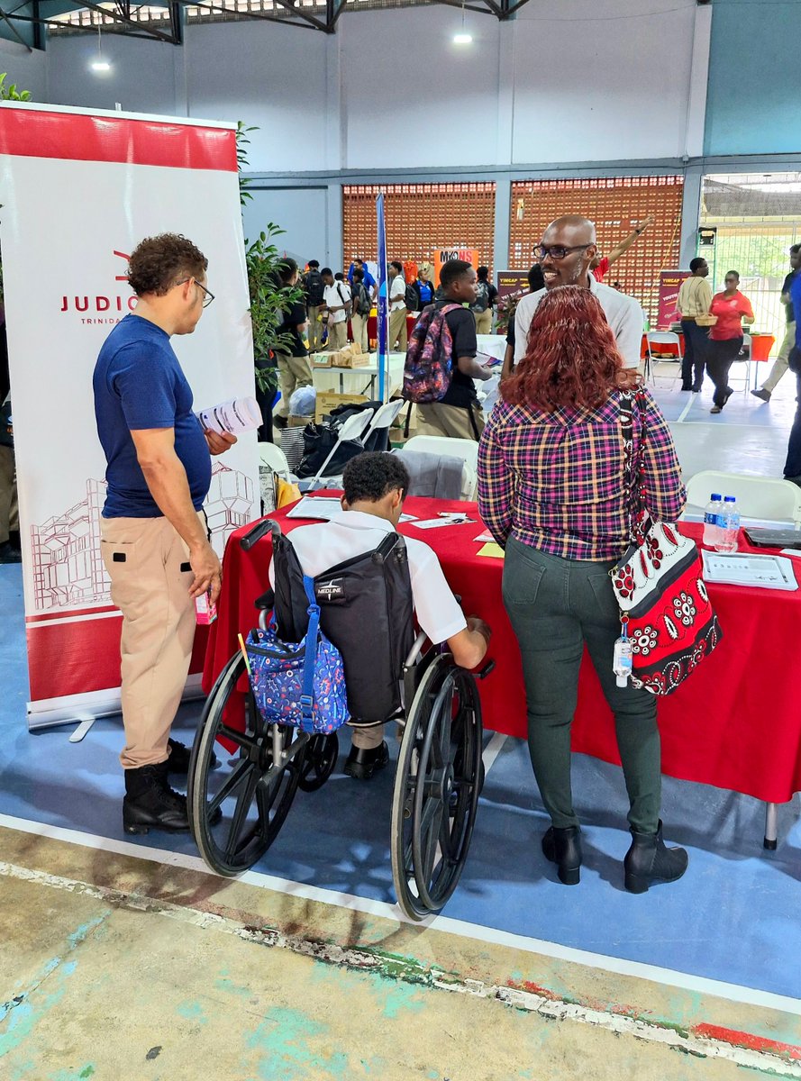 TTJudiciary's tweet image. 📣 Happening Now!
The Judiciary of Trinidad & Tobago 🇹🇹 is at St Anthony's College Career Day! Empowering students (Forms 1–5) & parents with a glimpse into exciting careers at the Judiciary. ⚖️
#TTJudiciary #FutureLeaders #CareerDay