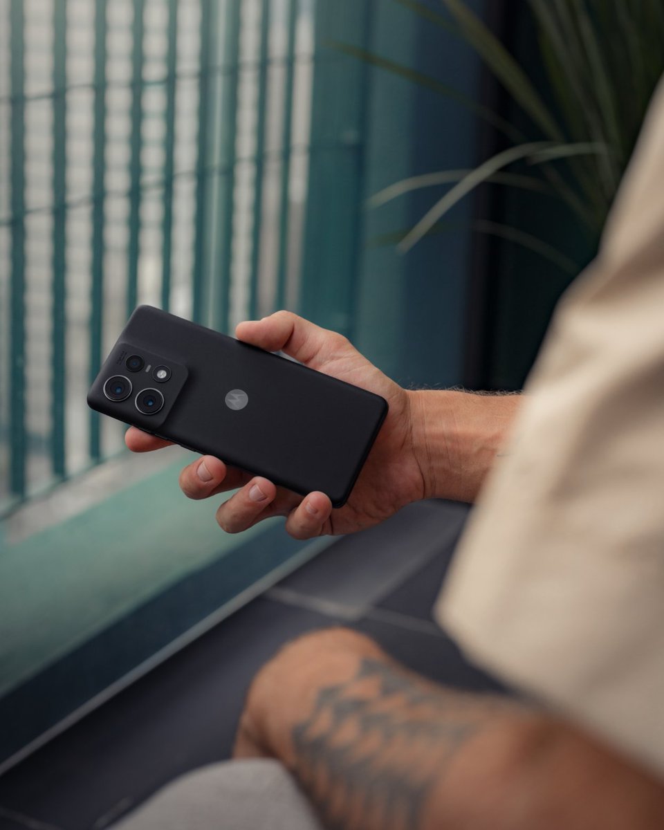 Lenovo France (@lenovofr) on Twitter photo Jour #3 au salon Vivatech avec la <a href="/Fnac/">Fnac</a> !
Aujourd'hui, @Motorola est à l'honneur !
Pour tenter de remporter un Motorola Edge 50 Pro 📱 :
➡️ Follow <a href="/lenovofr/">Lenovo France</a> et <a href="/MotorolaFR/">Motorola France</a> + RT
➡️ Dites-nous quel est votre application phare 📱
TAS le 23 juin ! Bonne chance à vous ! Jour #3 au salon Vivatech avec la <a href="/Fnac/">Fnac</a> !
Aujourd'hui, @Motorola est à l'honneur !
Pour tenter de remporter un Motorola Edge 50 Pro 📱 :
➡️ Follow <a href="/lenovofr/">Lenovo France</a> et <a href="/MotorolaFR/">Motorola France</a> + RT
➡️ Dites-nous quel est votre application phare 📱
TAS le 23 juin ! Bonne chance à vous !