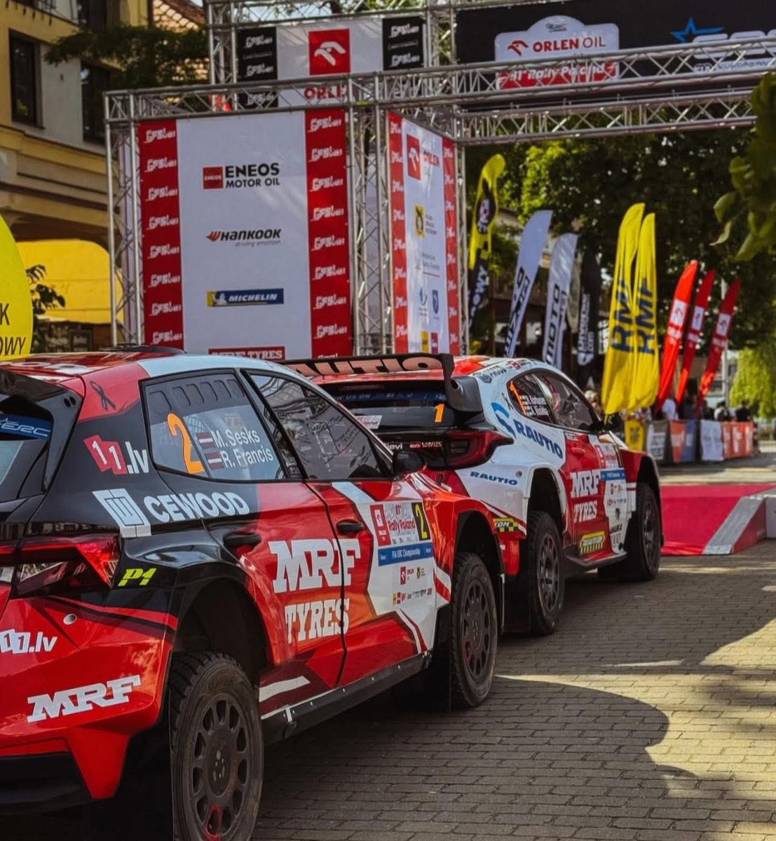 MSesks's tweet photo. 🇵🇱@orlenoilrajdpl | Meeting pals and crowd🤗
#Sesks #Francis #ERC #RajdPolski
#MRFTyres #MRFTeam #MRFRacing #MentorTyres #SRT #SkodaFabia #Rally2 #CEWOOD #11lv https://t.co/auDwQrbQSG