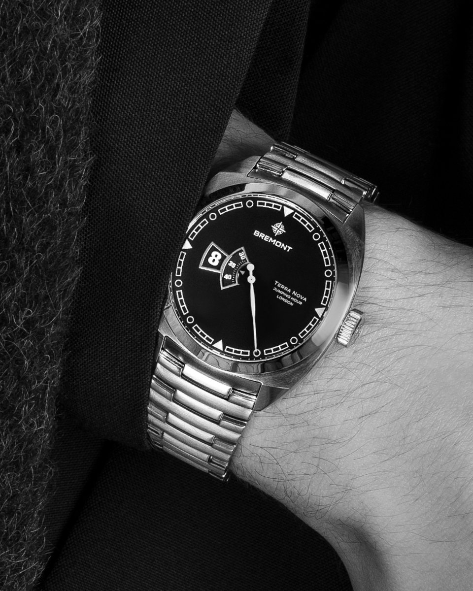 Brilliant engineering meets understated style.
904L steel, a jumping hour complication, proportions that just work. The Terra Nova 40.5 is built with intent and worn with ease.

#BremontJumpingHour #BremontTerraNova