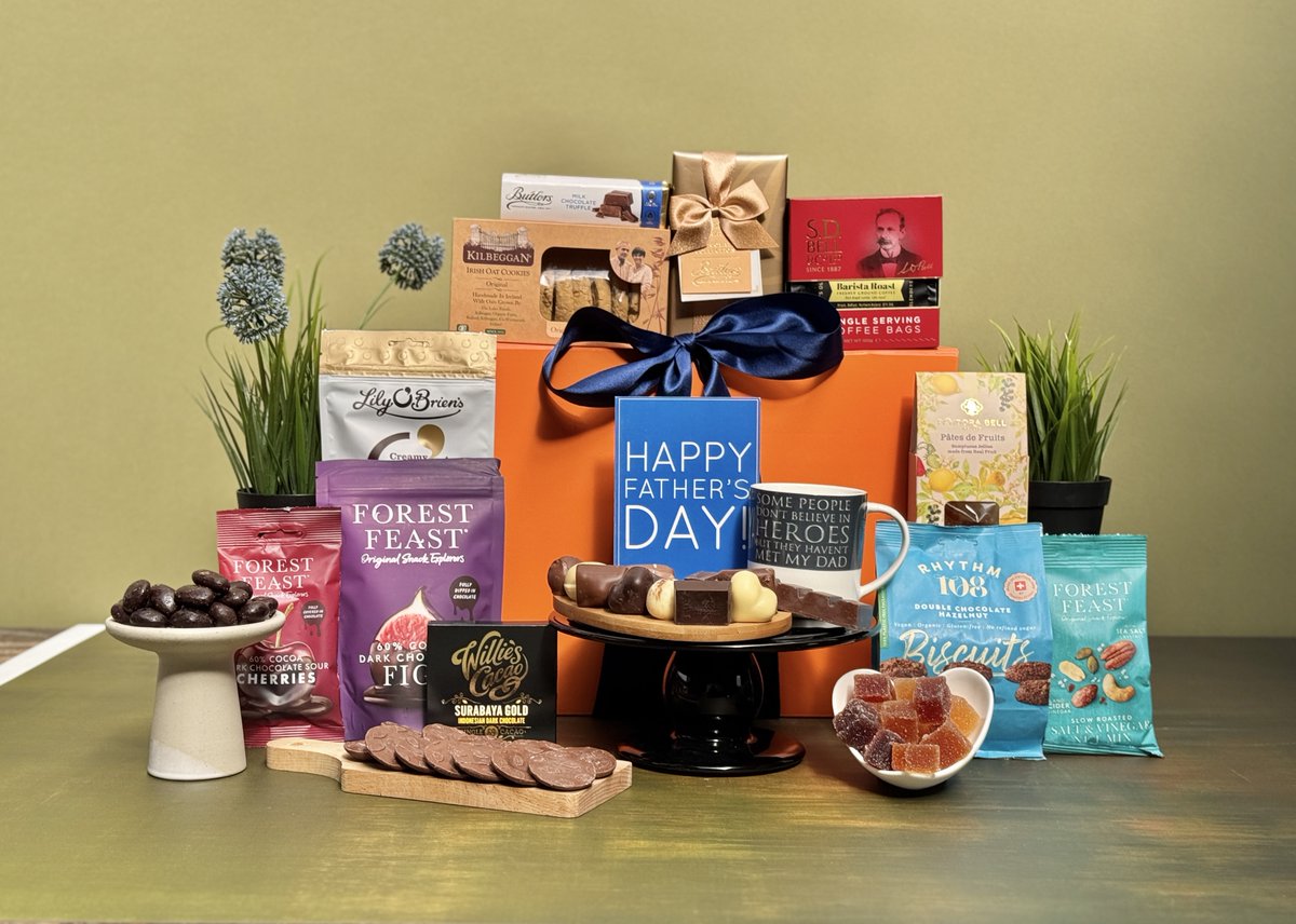 Today's Gift Basket Of The Day is the ''Father's Day Hero Hamper" 💙

ow.ly/GWWE50W8phG

Follow &amp; RT to enter #prize draw to #win a Gift Basket. 

More info via our blog. 

#dailydispatch #gifts #competition #giftbasketsrule #giftsfordad #fathersdaygifts