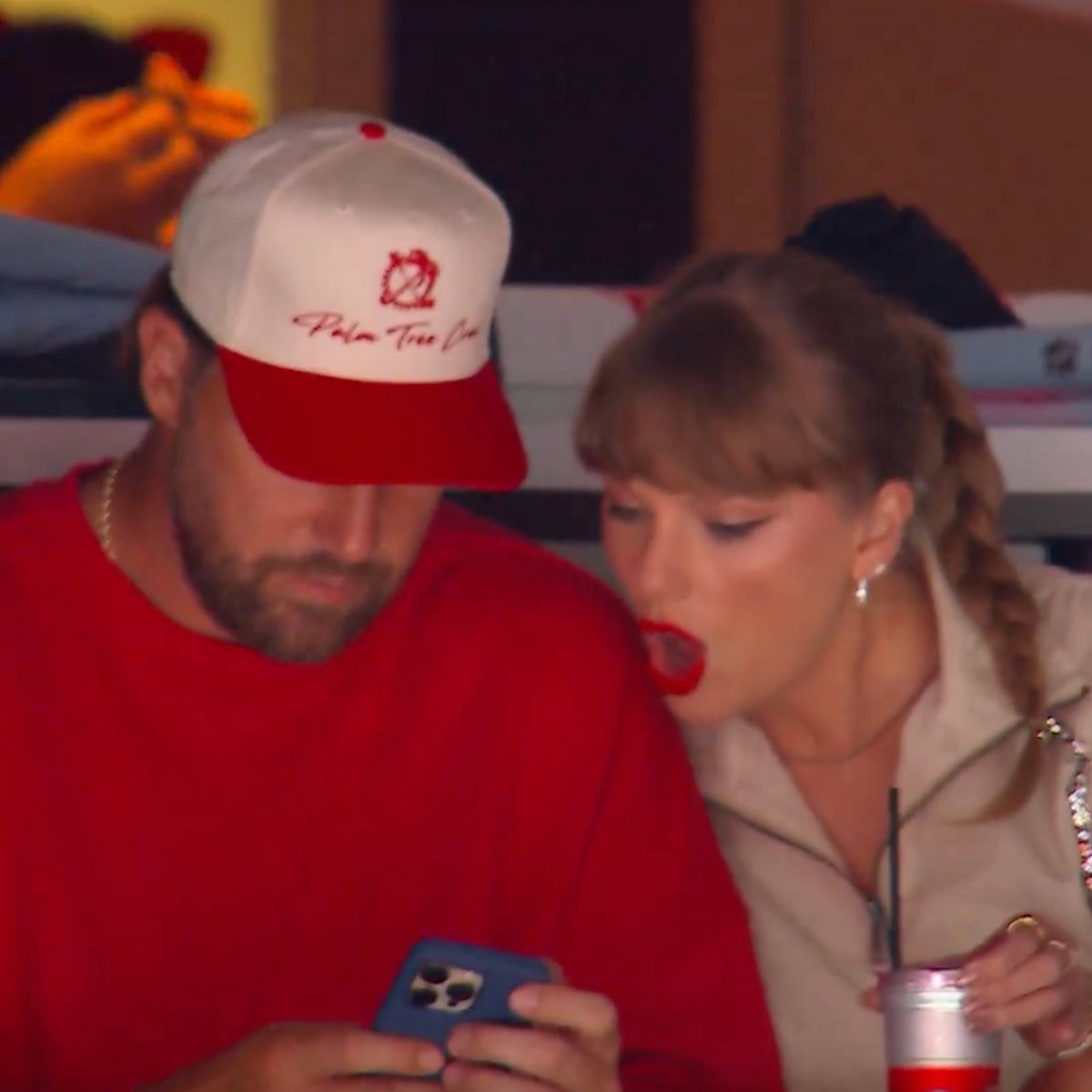 Bustle (@bustle) on Twitter photo 