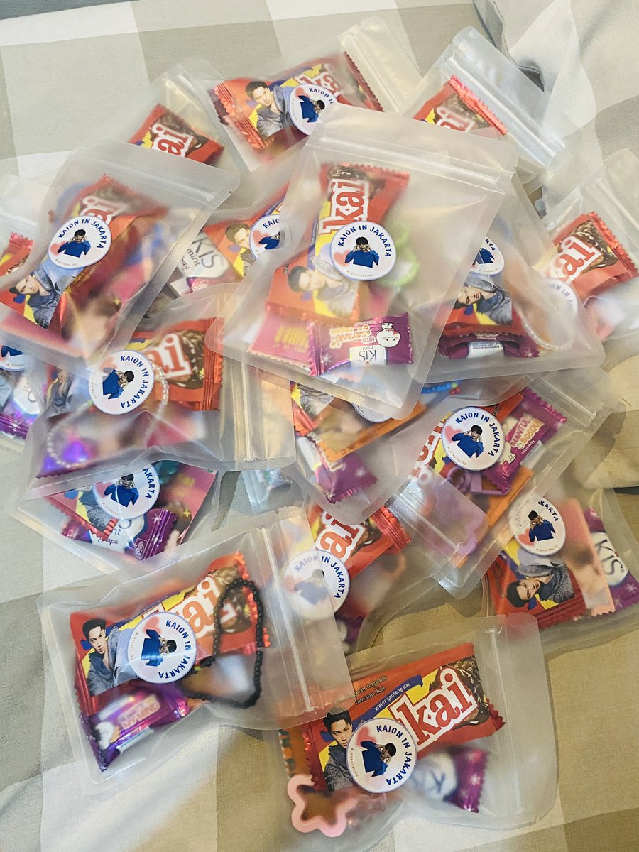 zkrwzline's tweet photo. KAION in JAKARTA freebies © @_byrosaline 🧸🤎

🗓️ 14 june 2025
📍tennis indoor senayan
🕰️ time TBA

how to claim:
• follow (optional), rt &amp; like
• do not throw / sell
• kindly tag me if u get this

just say hi to me ⋆˙⟡ see you!

#KAION_JAKARTA #KAION_in_JAKARTA 
#카이 #KAI https://t.co/Iih3fSwFc9