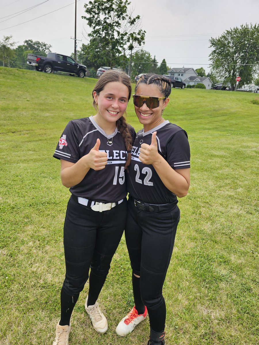 Not a whole lot to cheer about that game, but these two both hit 💣! We drop the first game to Velocity National 13-4. Back at it at 12:30 field 3 vs. Midwest Speed. <a href="/olivia_segura_/">Olivia Segura</a> <a href="/CawthonKaleigh/">Kaleigh Cawthon</a>