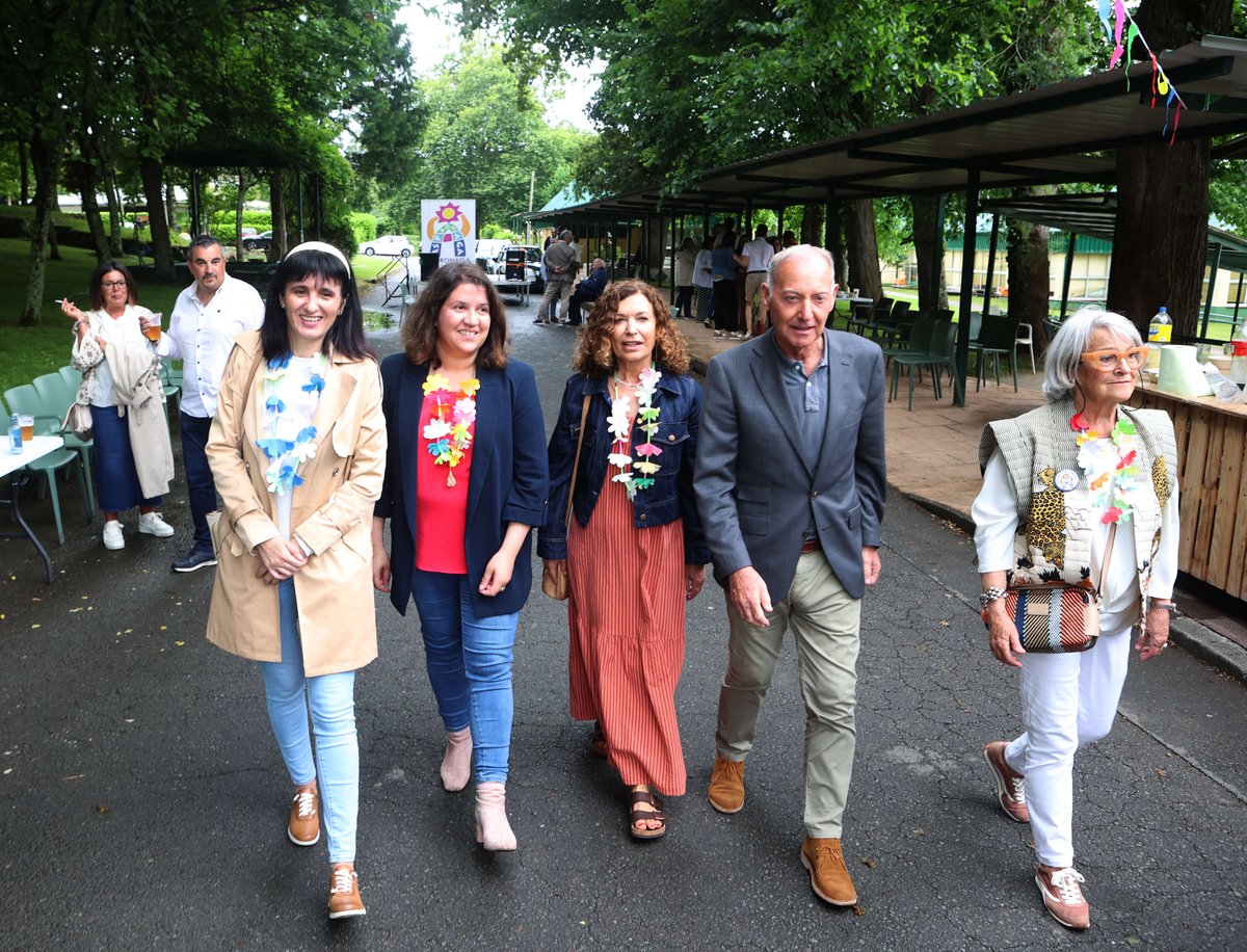 👨‍👩‍👧‍👦 A deputada de Política Social, Mar García, participou na Festa das Familias de <a href="/Aspronaga/">Aspronaga</a> en Oleiros.

🫂 Destacou o labor fundamental que desenvolven entidades como Aspronaga para lograr unha sociedade máis inclusiva.

ℹ dacoruna.gal/novas/ficha-no…