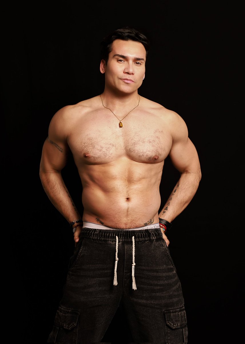Hey familia, #felizviernes13  #Selfportrait