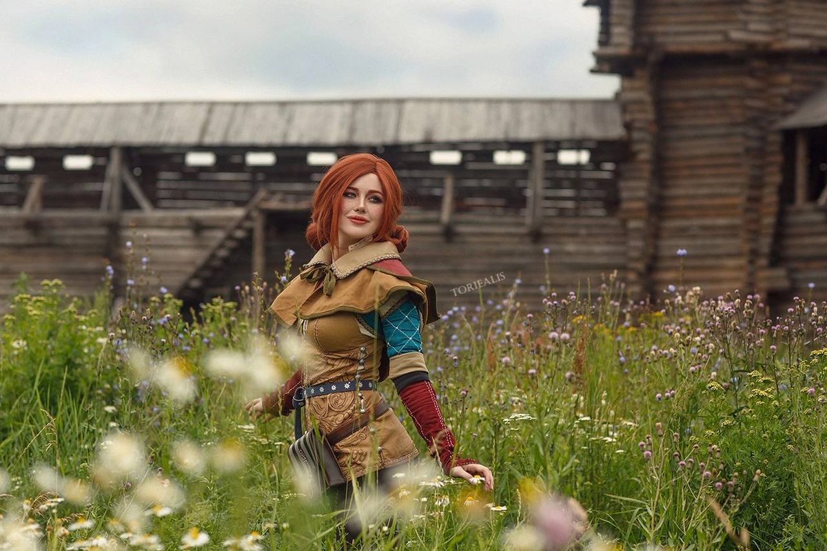 How did your summer days start? Maybe we can go for a walk together?🥺

Me as Triss Merigold
The Witcher 3: Wild Hunt
Photo and make-up by <a href="/MilliganVick/">Vick ʕ•ᴥ•ʔ</a>

#Witcher #trissmerigold #Witcher4 #triss