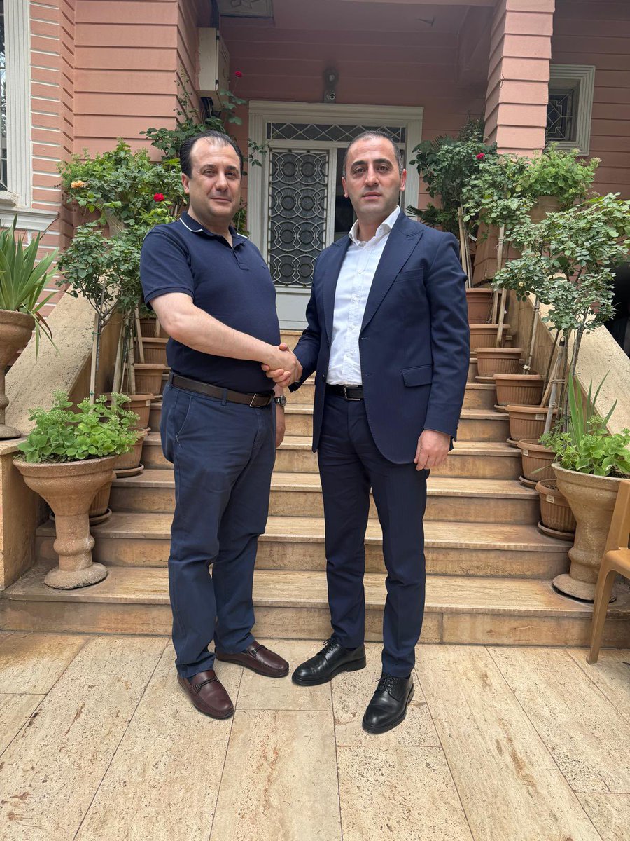 ALİ PALİCE (@alipalice1) on Twitter photo Kaymakam Aydemir’den Veda Ziyareti
Siverek Kaymakamı Sayın Musa Aydemir, görev süresinin sona ermesi dolayısıyla ilçemizin kanaat önderlerinden Sayın Mustafa Veysel GÜLPINAR ’a veda ziyaretinde bulundu.
<a href="/siverekkaymakam/">SİVEREK KAYMAKAMLIĞI</a> <a href="/mhgulpinar/">Mustafa Gülpınar</a> Kaymakam Aydemir’den Veda Ziyareti
Siverek Kaymakamı Sayın Musa Aydemir, görev süresinin sona ermesi dolayısıyla ilçemizin kanaat önderlerinden Sayın Mustafa Veysel GÜLPINAR ’a veda ziyaretinde bulundu.
<a href="/siverekkaymakam/">SİVEREK KAYMAKAMLIĞI</a> <a href="/mhgulpinar/">Mustafa Gülpınar</a>