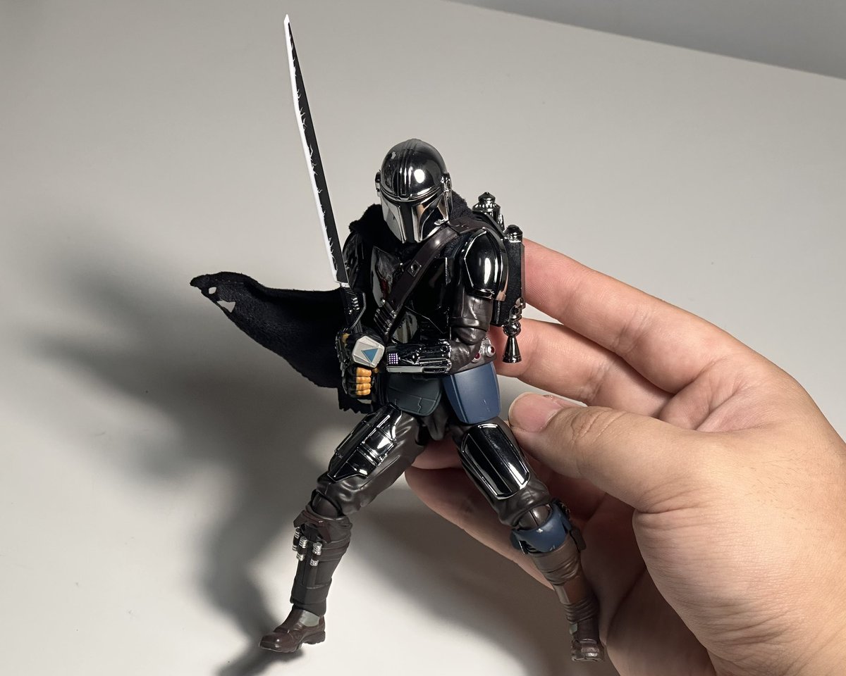 新品】MAFEX No.256 THE MANDALORIAN CHROME Star Wars Medicom Mafex