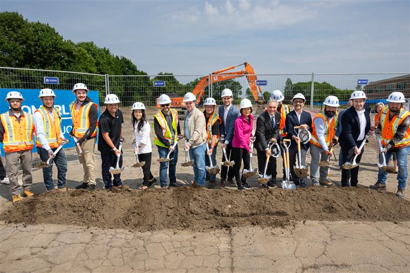 We’re breaking ground🚧⛏️

City of Toronto breaks ground on one of the City’s first net- zero aquatic facilities in North York

News Release: toronto.ca/news/city-of-t…