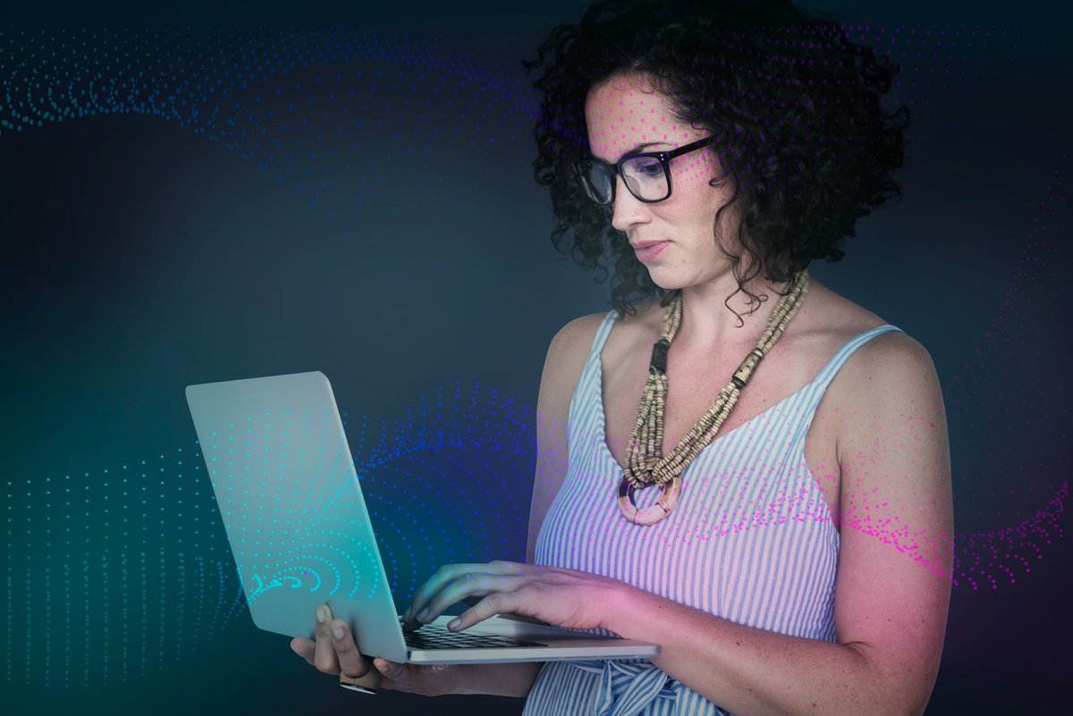 IMC_UC's tweet photo. 👩‍💻 .@gabruneau (IMC / @EticaAplicadaUC ), @jocelyndunstane ( IMC / @dccuc ) y Paula Errázuriz (@Psicologia_UC) explican desde diferentes áreas los límites de la #inteligenciaartificial en salud mental.

🔗 Enlace: https://t.co/tiLceAmhdW https://t.co/rQEcHEzz4i